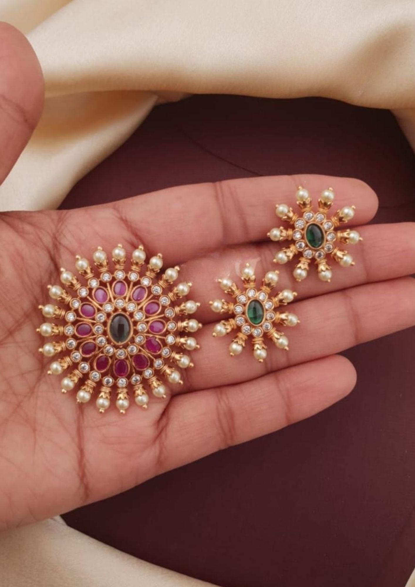 Kundan stone gold plated pendant with earrings