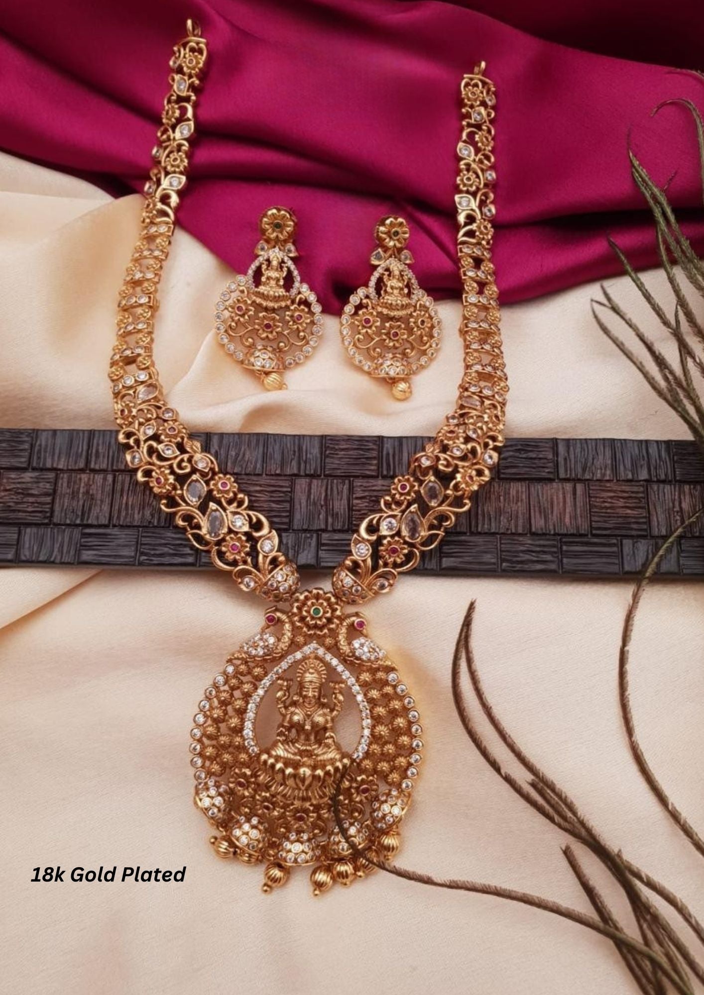Kundan temple jewelry gold plated necklace with earrings
