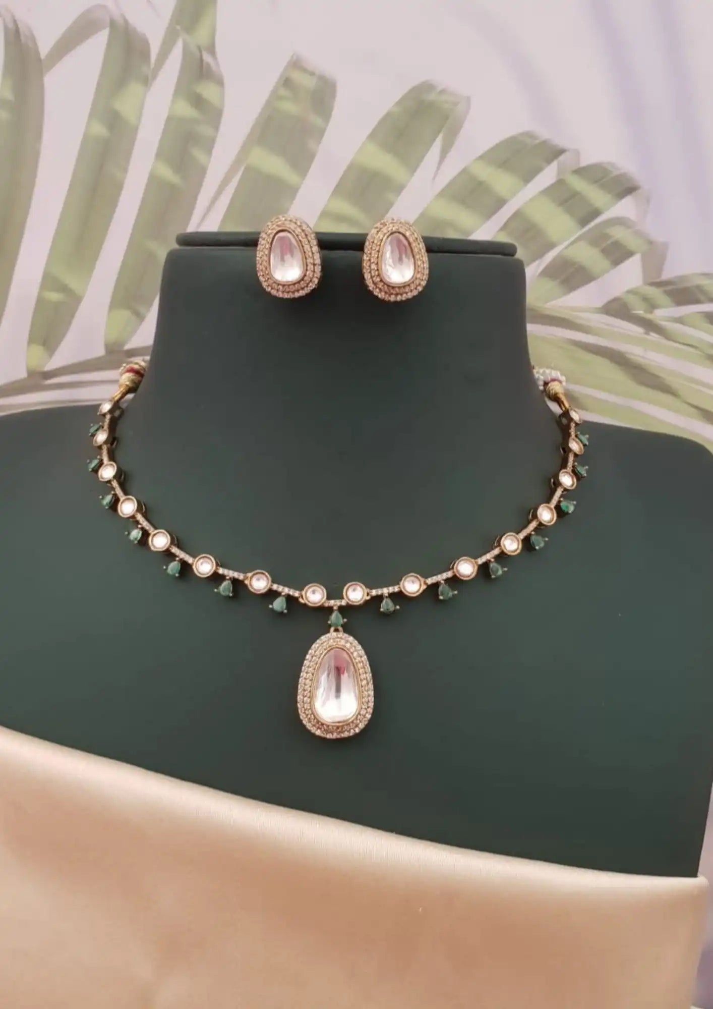 Kundan and moissanite stone necklace with earrings