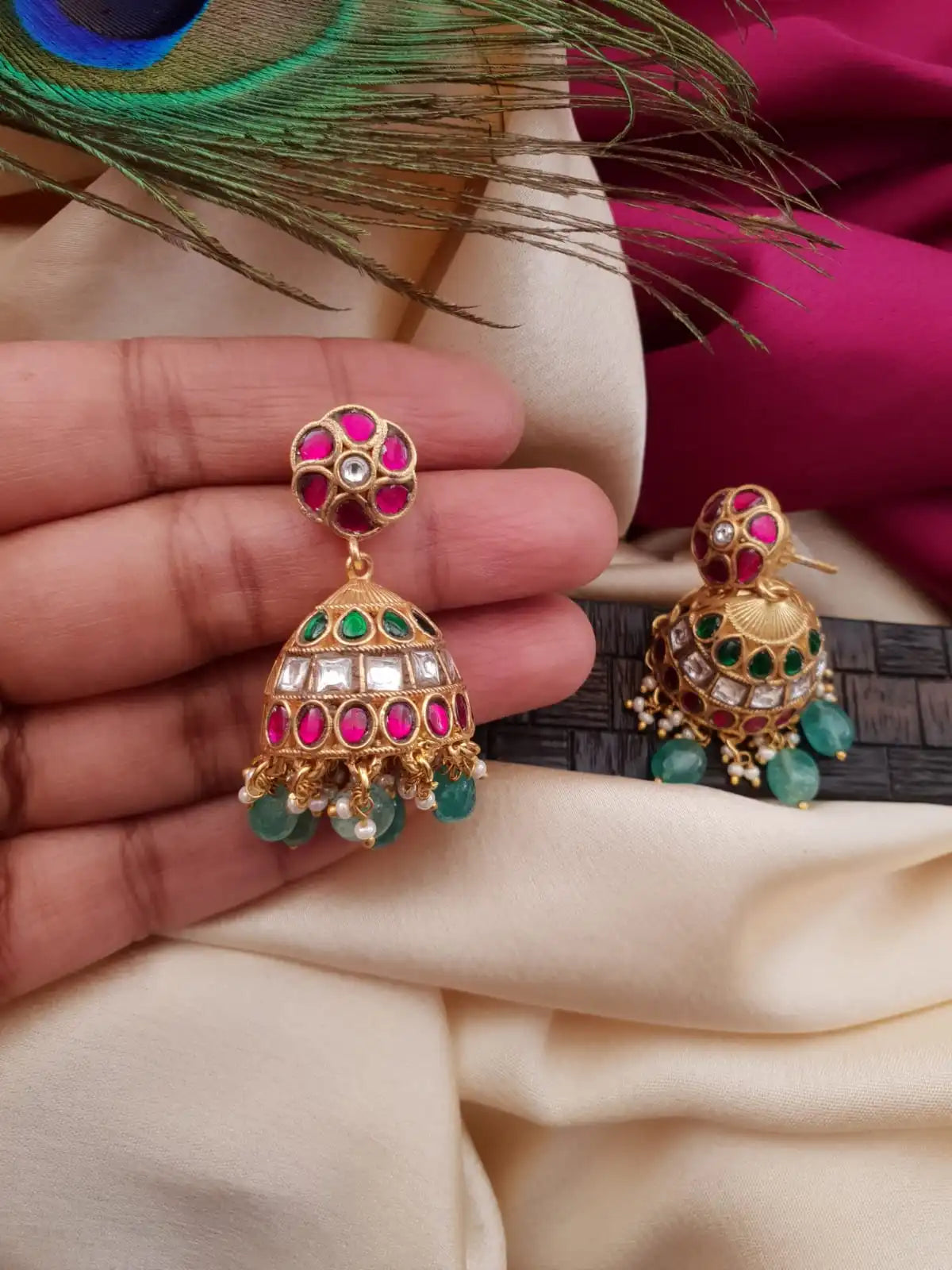 Jadau kundan stone jumka